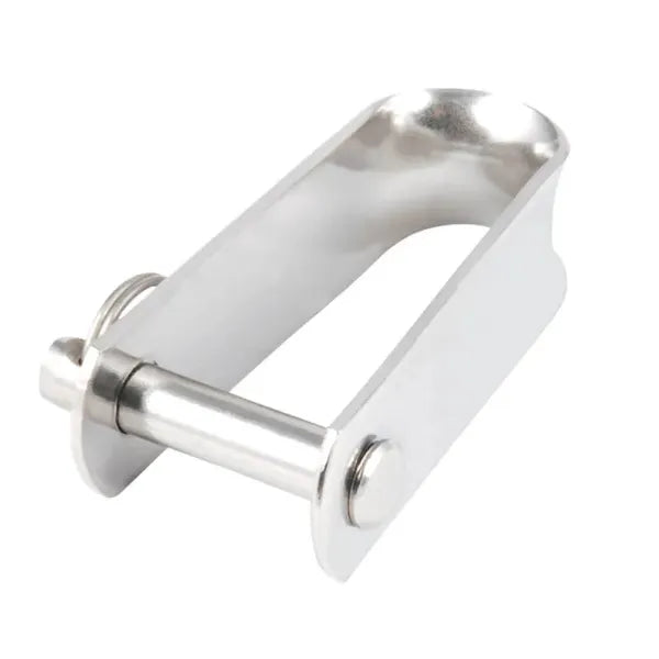 31mm long x 13mm wide pressed D shackle