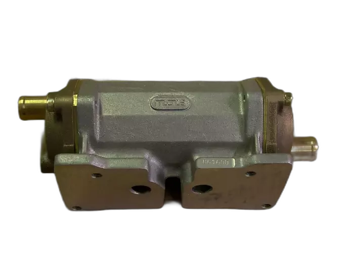 Volvo Penta Oil Cooler 861601 (26 mm water) MOTA New Style